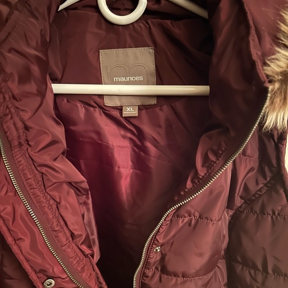 NWOT. Maurice's sleeveless vest with removable hood. - Picture 5 of 10